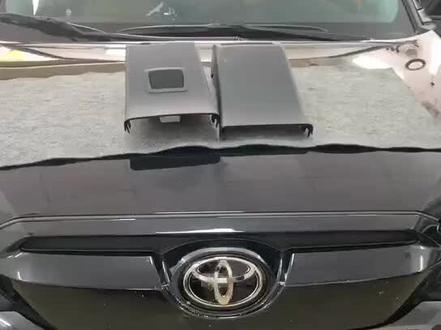 2023款丰田锋兰达精英版和领先版升级后排空调出风口带USB手机充电接口,拆装过程