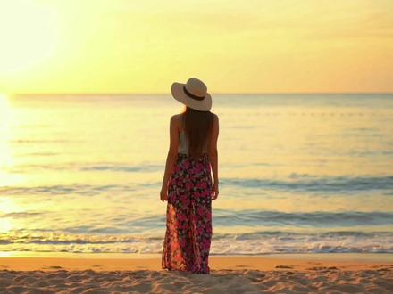 剪映新手入门:怎样制作圆形翻转片头效果,最简单片头转场学起来