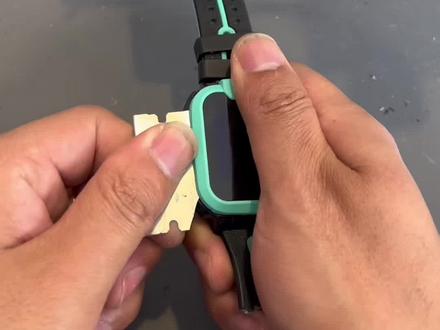 电话手表通话时间对方听不到声音,大概率送话器问题,换个送话器就可以解决
#小天才 #小天才电话手表 #小天才手表#没有声音 #电话手表维修