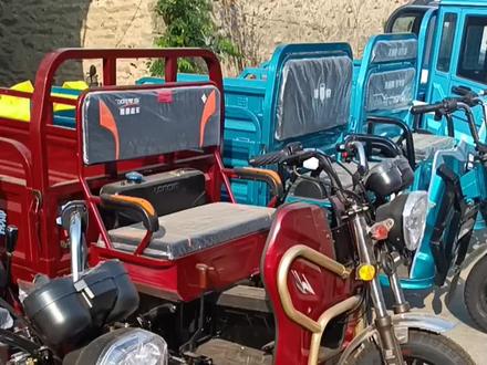 隆鑫三轮摩托车!130发动机,1.6米车厢,省油耐用!