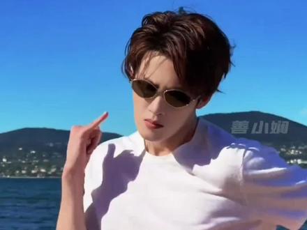 曝檀健次与小16岁刘一诺恋情,檀健次发文“三只单身狗”疑辟谣#檀健次