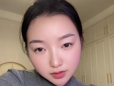 最近吃瓜盟主的事,我看到有些群众过于极端,以及夹杂在其中的坏人在捣乱,所以我想提一点建议:
1."反清朝"不是"反满族",满族是当时推翻清朝的一份子,不能和满清遗老挂钩。不能看到"满"就生气,要先确认对方是满族同胞还是满清遗老,再就是这是一场"持久战",我理解大家"觉醒"后迫不及待分享自己思想的表达欲。但是,胜利从来都不是靠速胜的。不了解过去历史的人还有很多,我们要做的,就讲事实,摆道理,把满清的真实历史讲出来,把汉过去的真正辉煌讲出来,让群众自己去理解去觉醒。我相信,只要是认同自己是汉人的,看到老祖宗悲惨的故事不可能不动情,不可能不痛心,只有让他们从里到外的觉醒,发自内心的悲痛,才会成为我们坚强的一份子!