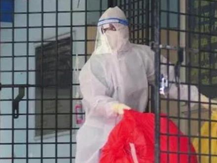 印度暴发尼帕病毒疫情,感染者的死亡率可达40%以上,目前尚无疫苗和有效疗法。