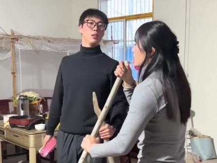 这直播节目太好看了#铁锹姐弟#吴晓微 #眉飞色舞舞蹈#铁锹姐弟#有趣的灵魂 吴晓微女子散打60公斤级金牌