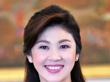 #英拉 #他信 兄妹俩的中文名叫丘达新和丘英乐! #守望赤峰年