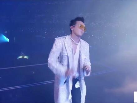 #权志龙ins更新 志龙最新动态:首尔安可录影 预告👏#向全世界安利权志龙 #gdragon #上热门话题6000亿流量 #抖音推广