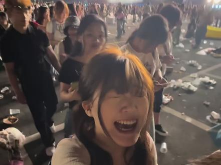 好久没有剪纯记录纯分享没有广的长视频啦哈哈哈越剪越兴奋😆这次没拖哈哈哈哈爽#现场比耳机震撼一万倍 #音乐节 #草莓音乐节 #太原草莓音乐节 #tizzyt