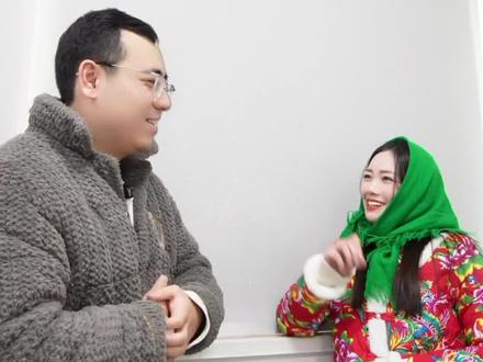 新人设、新造型、新故事… 看这俩人在八卦啥呢#八卦 #淮安