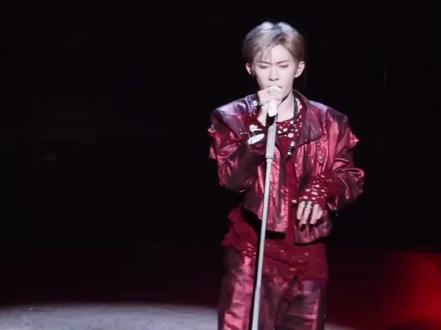 弟弟弟弟 掂量自己#易烊千玺 #四字歌 #演唱会live