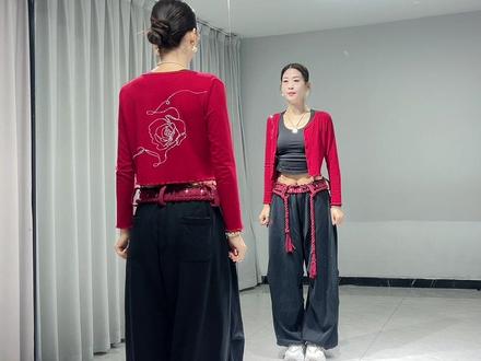 #春暖花开 #背面慢动作分解 #热门舞蹈 @抖音热点 @抖音Dou+上热门