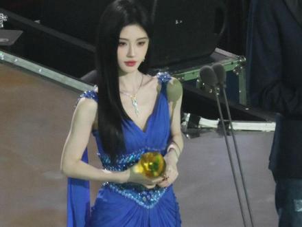 鞠婧祎星光大赏颁奖直拍#鞠婧祎 #鞠婧祎星光大赏 #星光大赏