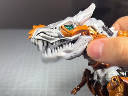 变形金刚4 V级 钢锁
#变形金刚 #钢锁#机械恐龙 #变形金刚玩具 #抖音小助手dou上热门