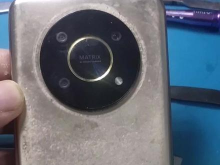 荣耀x30拆后盖 安全快速的方法 #手机换屏 #专业维修 #爆屏修复