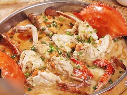 螃蟹竟也要打针,这给螃蟹打的针到底是什么呢? #螃蟹 @抖音小助手 #健康