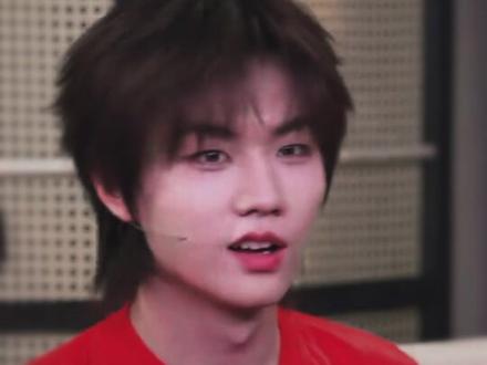 这是给旁边的人的“惩罚” #朔墨