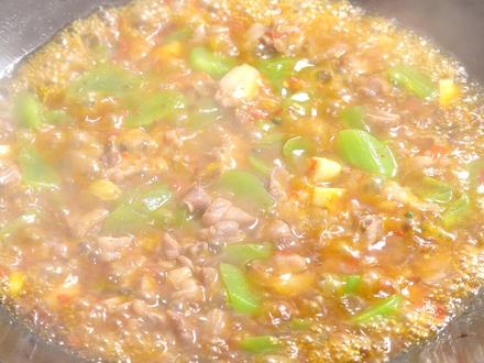 自贡人过年的味觉密码:这锅生焖兔绝了,味道浓郁嫩滑。 #抖音新春吃喝玩乐节 #这口家乡味等我一年了 #抖音美食争霸赛 #过个抖音新轻年 #老家烟火小店争霸赛