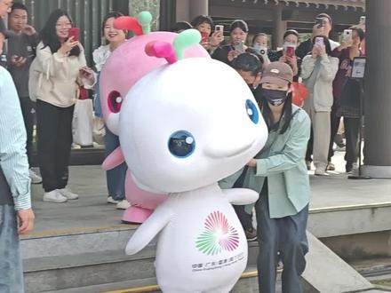 大湾鸡~~《萌动奇迹》在场互动~~谢谢BB鸡的糖仔啦~~💓💓💞💞
#大湾鸡 #萌动奇迹