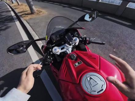 他家冲锋衣非常棒 十分推荐@小帅潮牌 #张雪机车 #张雪820rr #摩托车 #机车 #抖音加热