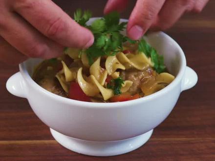 试试你的下一碗面,墨西哥肉丸汤面,好吃还要好看~ #跟着抖音学做菜 #抖音美食创作人