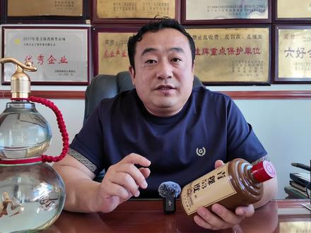 路掌柜的万元青稞酒 不管行业怎么变 万元纯粮固态发酵的酒不会变 万元青稞酒 实实在在的粮食酒 #青海 #记录真实生活 #万元青稞酒 #我的乡村生活