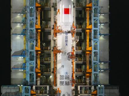 【现场直击】北京时间2025年12月31日06时40分,我国在文昌航天发射场使用长征七号改运载火箭,成功将实践二十九号卫星A星、B星发射升空,卫星顺利进入预定轨道,发射任务取得圆满成功。该卫星主要开展空间目标探测新技术验证试验。#中国文昌航天发射场 #长征七号甲 #卫星