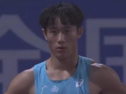 衢州雨战(+0.2)
邓信锐10.23 / 陆伟一10.24 展现超强后程(视频包含特写)/ 林启帮10.30 包揽前三!恭喜!@燕麦🌼 @陆陆陆伟一 #比赛现场 #田径