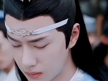 #宝藏男孩儿 爱的桥段让我怎么写,听这歌莫名的就想起蓝湛那忧郁的眼神#古风美男