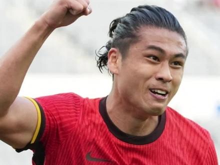 中国男足2-0库拉索男足 张玉宁传射#国足 #张玉宁 #韦世豪