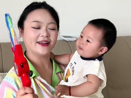 爸爸和妈妈带娃的区别#新手爸妈 #爸妈带娃区别