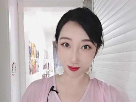 #创作灵感 亢奋损福报,我们的心情也是一种生命能量,我们既不要太亢奋,也不要太低落,保持中道,静水深流,宁静致远,平静祥和才能长久#修心修行 #福报#传统文化#人生感悟@DOU+小助手 @抖音小助手