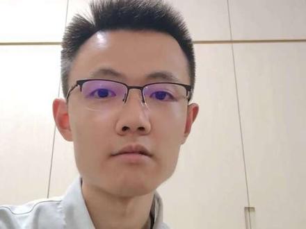 中国为什么一直没有进口H200 B300的算力、显存、带宽比H200的性能是断层式碾压,支持FP4精度,并且有NVL72高密度机柜形态。中国不会接受英伟达过时产品高价清库存。#英伟达 #AI #GPU