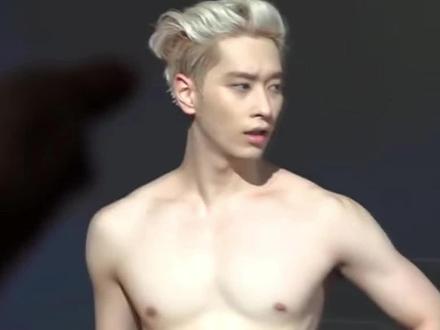 Hot Body养家实录/兄(月匈)贵#2pm黄灿盛#李俊昊#玉泽演#junk#完美身材