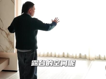 横梁弱化,巧用分割线客厅吊顶秒变治愈系!
#吊顶 #客厅吊顶 #家装装修 #装修细节 #装修完工实景