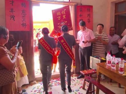 恭喜侄女侄女婿家双胞胎儿子两个高考状元