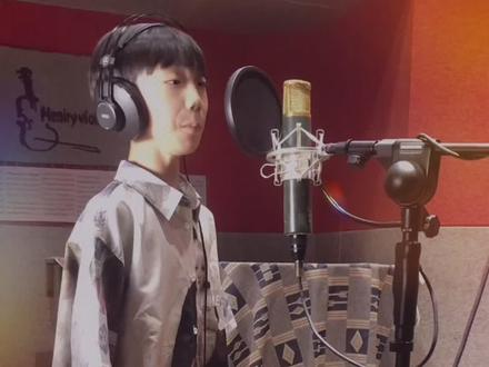 快乐阳光全国总决赛延期举行,但是努力打造歌曲不能停止,很有幸李众老师亲自监棚,罗秦川老师用心录音,happy亲老师不光技术指导,还要打光😄,happy哥一定要加油了,为了这些支持你的人,全国赛期待你更上一层!#快乐阳光 @芈朵儿