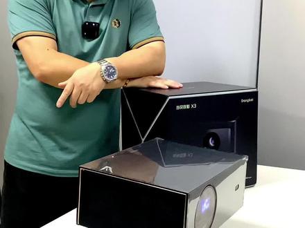 客厅可以看的中长焦投影仪
#中长焦投影仪 #中长焦幕布 #投影仪 #当贝x3 #长虹激光电视