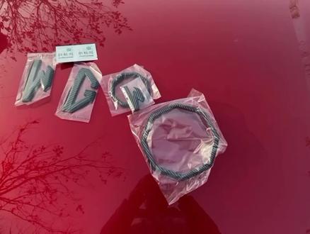 换个车标换个心情,名爵6换车标套碳纤维#都是好车@抖音汽车