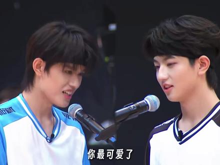 以「爱情怎么翻译?」的片头打开橹穆 #橹穆 #王橹杰 #穆祉丞 #爱情怎么翻译 #tf家族