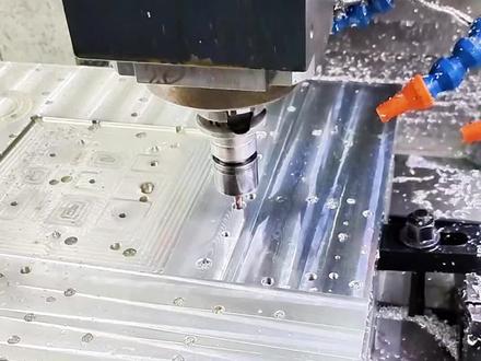 攻丝回退,丝锥卡死回退两种方法
#cnc加工中心 #加工中心 #cnc #数控加工 #零件加工