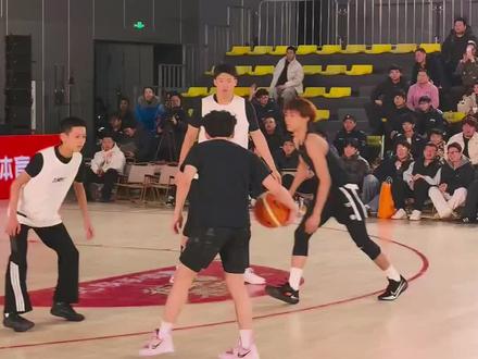 “一个视频带你来看看亚翰和厚米的完美配合”#厚米亚翰vs冷热水卢溢廷