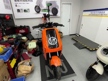 新款小牛前轮异响解决
#修车日常 #小牛电动 #小牛异响