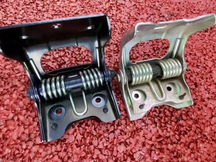 豪爵uhr150的老款车主,更换坐桶,最好把老款的弹簧换上去,优点嘛看视频#豪爵uhr150 #坐桶 #改装升级