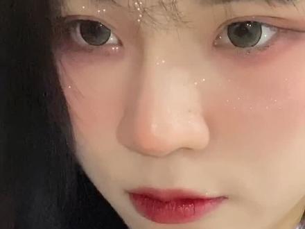 为什么梦里梦到的人总是看不清长相呢 如果能看清的话应该一辈子也忘不掉了吧