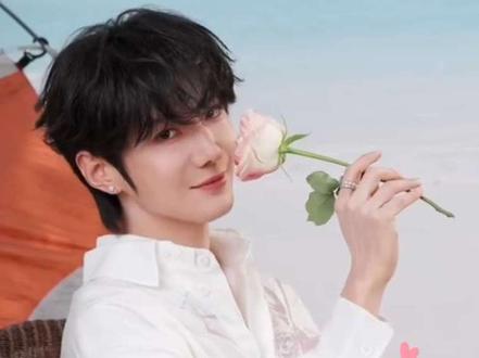 郝熠然美康粉黛直播9颗糖,姐妹你吃到了吗? #美康粉黛 #郝熠然 #云旗 #云熠星河 #我磕的cp是真的