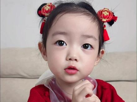 祝大家新年快乐#宝宝吃饭#自主进食#萌宝小吃货#干饭宝宝上线#优优开饭啦