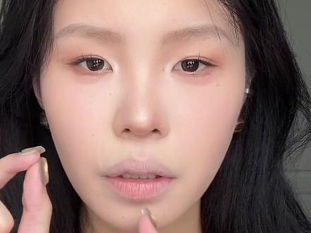 深唇凸嘴厚嘴唇如何变成立体好看浅唇#妆教 #唇妆教程 #凸嘴唇妆