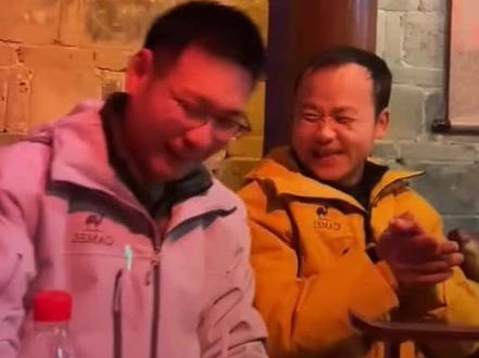 荒野苗王和荒野道友处cp?#张家界七星山骆驼杯荒野挑战赛 #荒野求生 #张家界七星山 #老六荒野