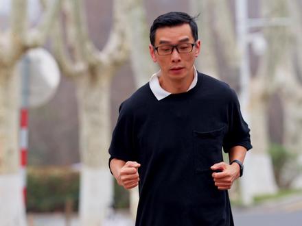 跑步应该几天跑一次,跑一天休一天最合适 #跑步 #严料坊