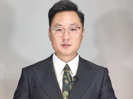 四川乐山一公交车车身标语引发争议 #热点 #热点新闻事件 #新闻