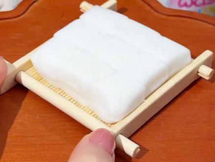 N最近超火霉豆腐竟然也做出来玩具了,超仿真,捏起来很治愈,成品还可以用来洗手哦#手工diy #霉豆腐玩具 #解压玩具